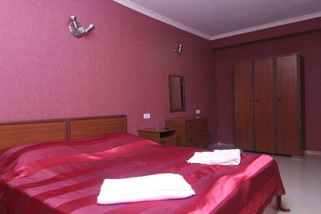 Hotel Rustavi Rustavi  Quarto foto